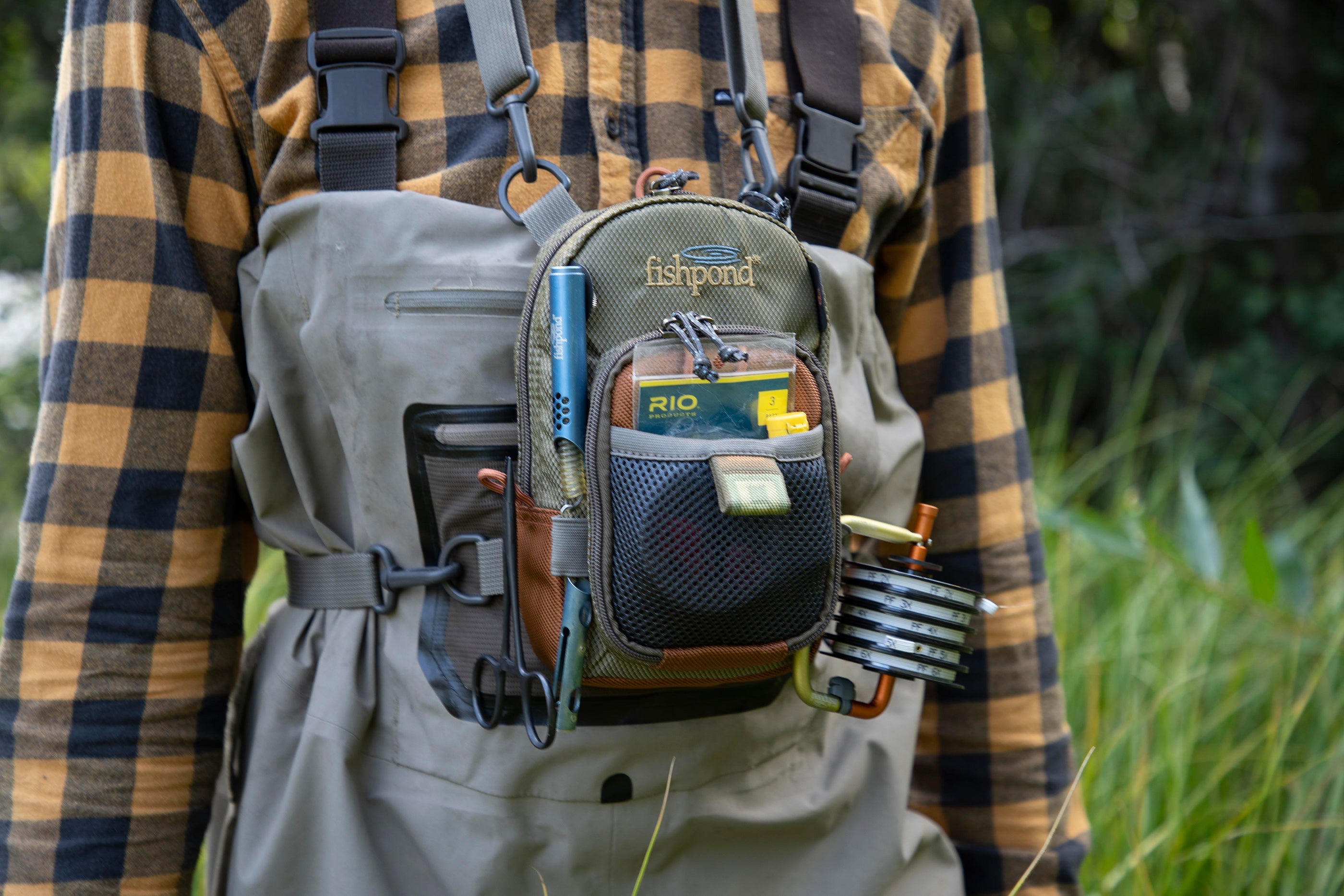 Fishpond San Juan Vertical Chest Pack Sand/Saddle Brown Image 02